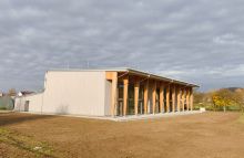 Außenaufnahme der neuen Halle in Hemmendorf