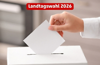 Hand, die einen Wahlzettel in eine Urne wirft 