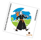 Ein Möch mit Wanderstab am wandern. 