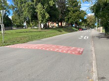 Bremsschwelle in der Jahnstraße