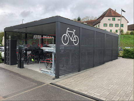 Fahrradabstellanlage in der Kernstadt von außen betrachtet