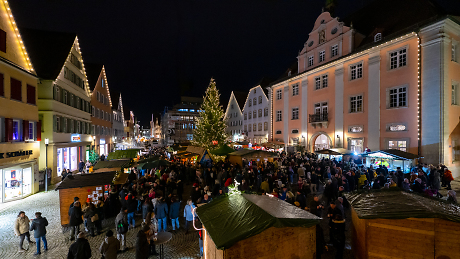 Nikolausmarkt auf dem Rottenburger Marktplatz